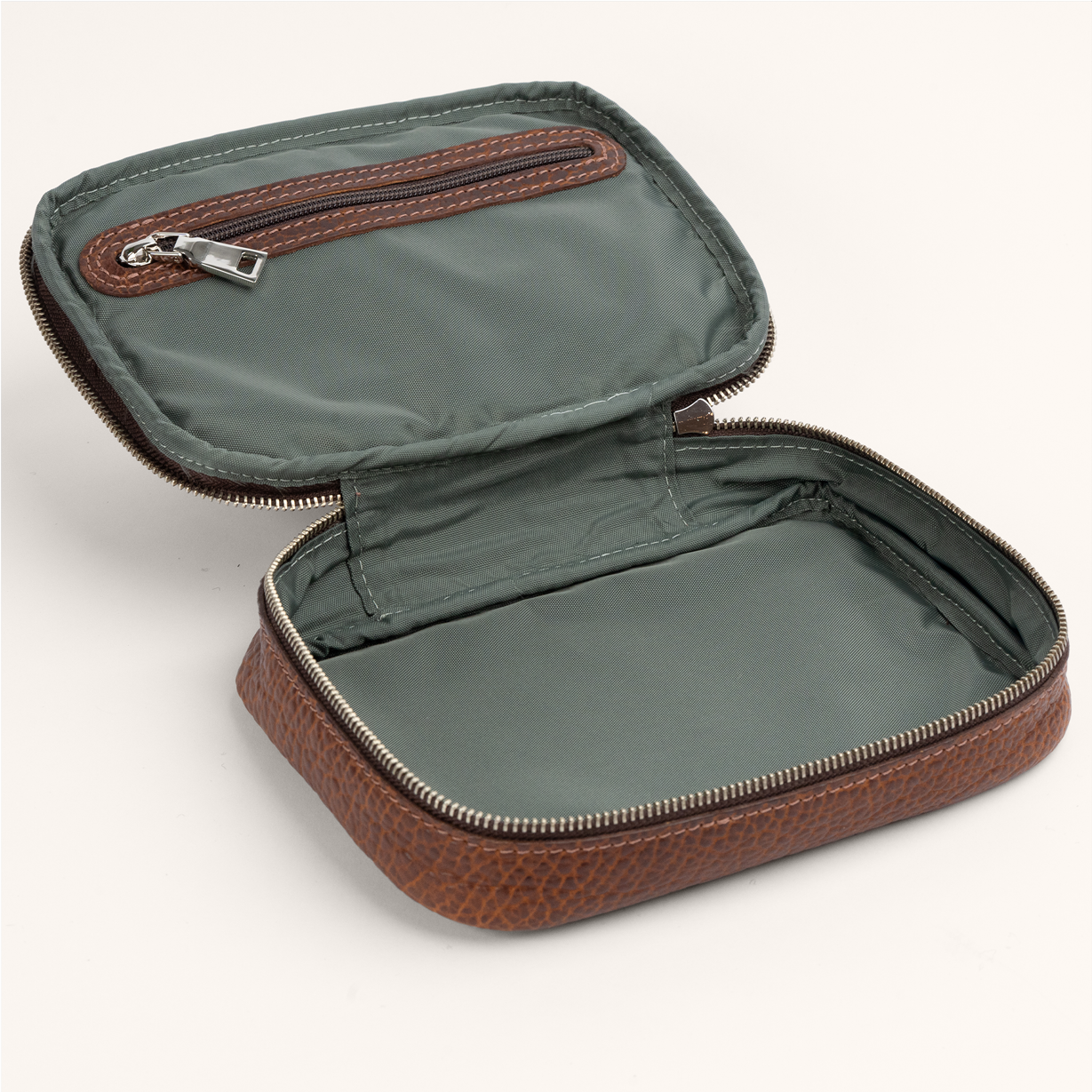American Bison Shave Kit in Cognac