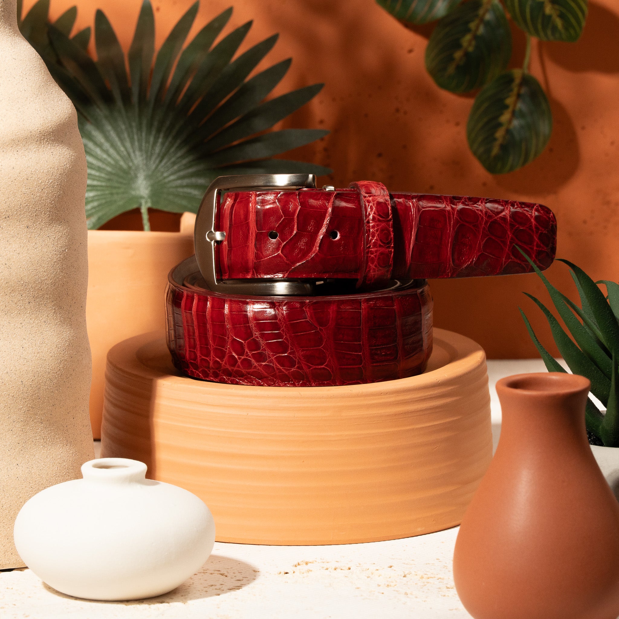 Caiman - Dark Red